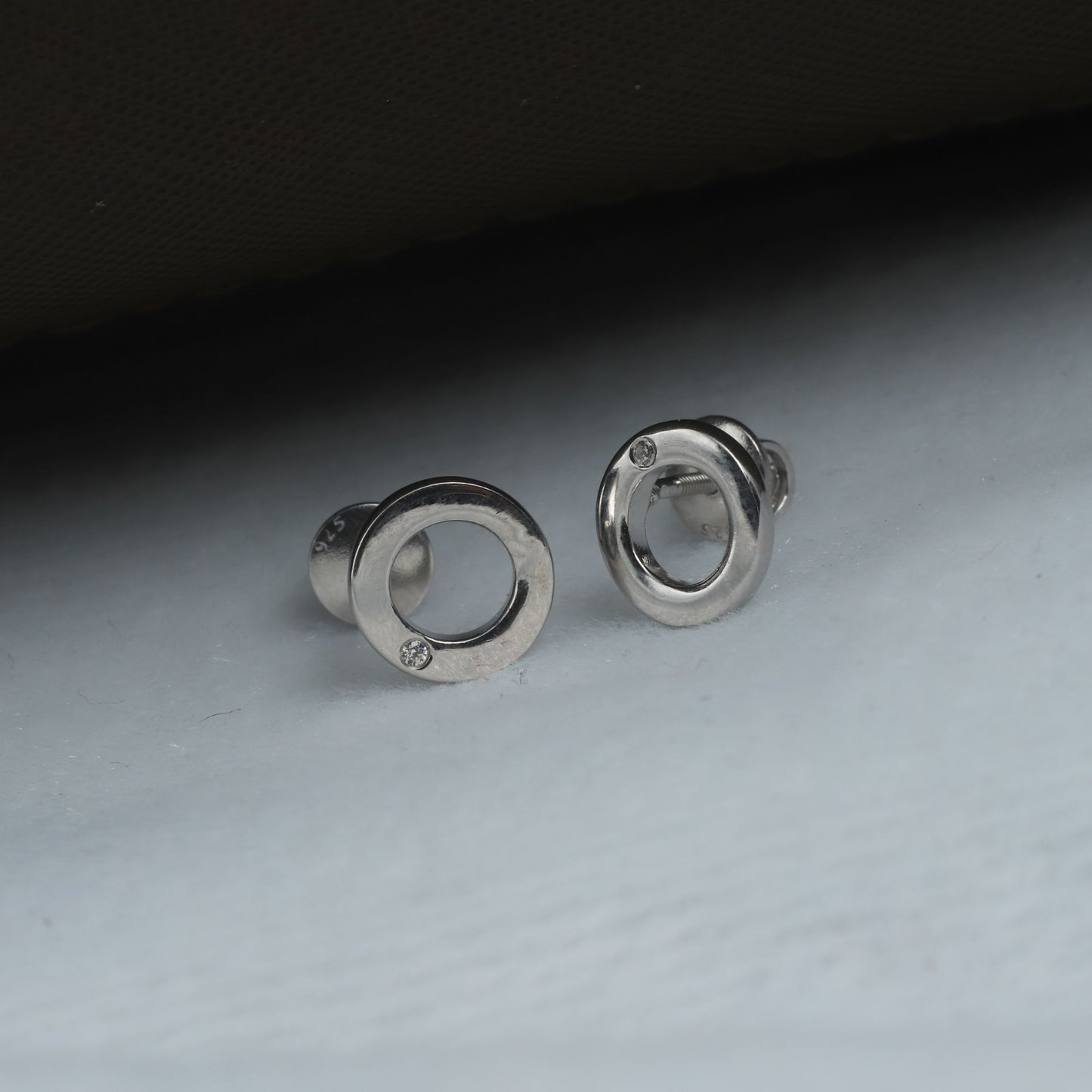 CIRCLE EARRINGS - STERLING SILVER