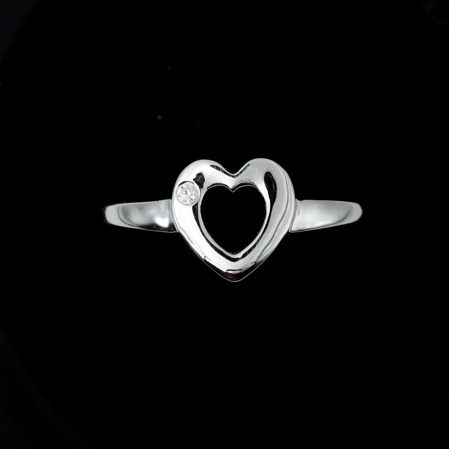 HEART SHAPED RING - STERLING SILVER